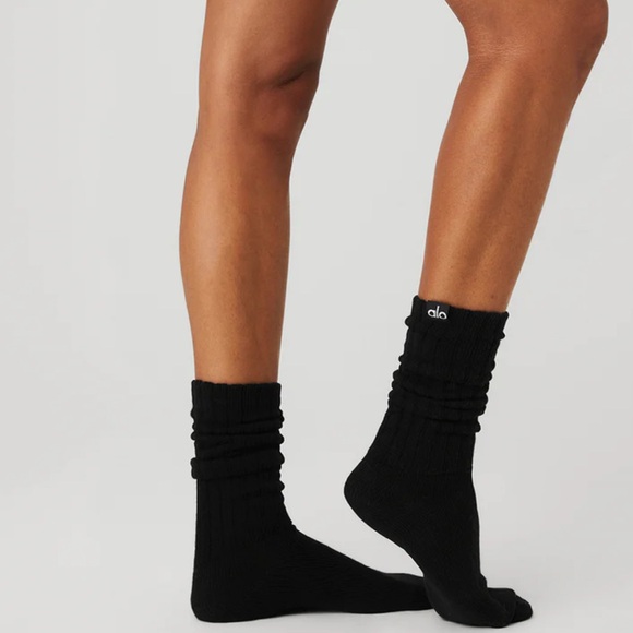 ALO Yoga Accessories - NWT ALO black unisex scrunch socks